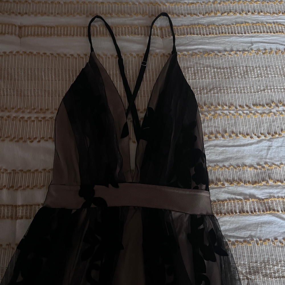 BLACK PROM DRESS - Picture 2 of 4